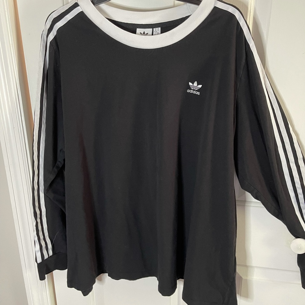 4X - Adidas black w white stripes - long sleeve